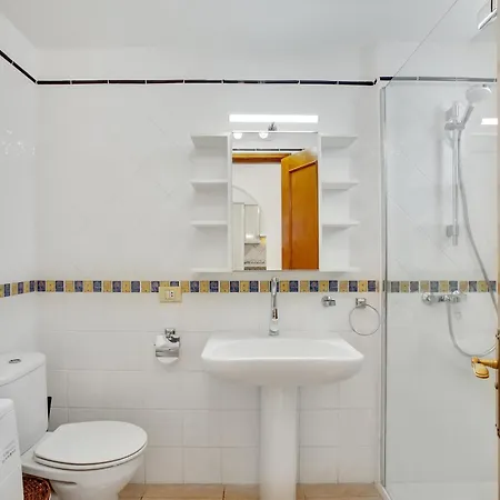 2 Bedroom Diamantes In Cristianos Lejlighed Los Cristianos (Tenerife)