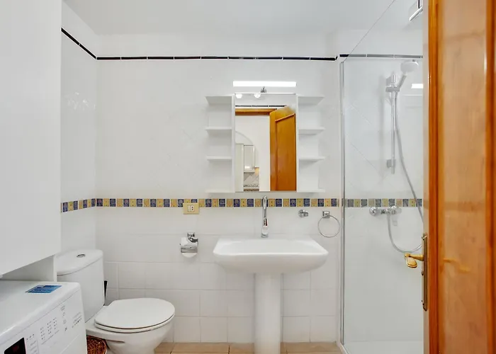 2 Bedroom Diamantes In Cristianos Apartament Los Cristianos (Tenerife)